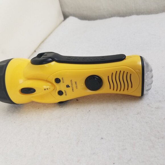 Flashllight Emergency Multifunctional Crank charge Radio Flashing Dynamo - Picture 4 of 10